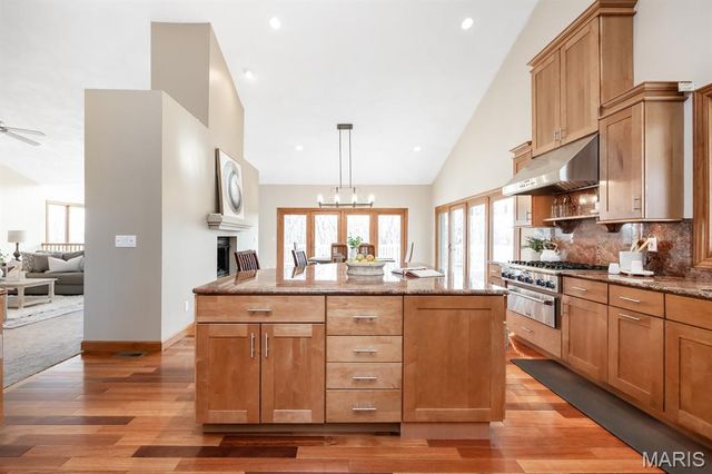 71 Josiah Lane, Millstadt, IL 62260