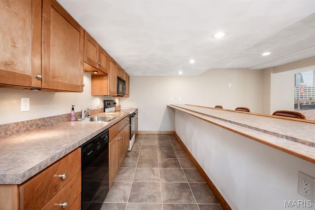 71 Josiah Lane, Millstadt, IL 62260