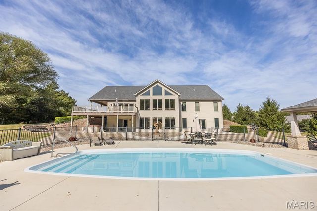 71 Josiah Lane, Millstadt, IL 62260