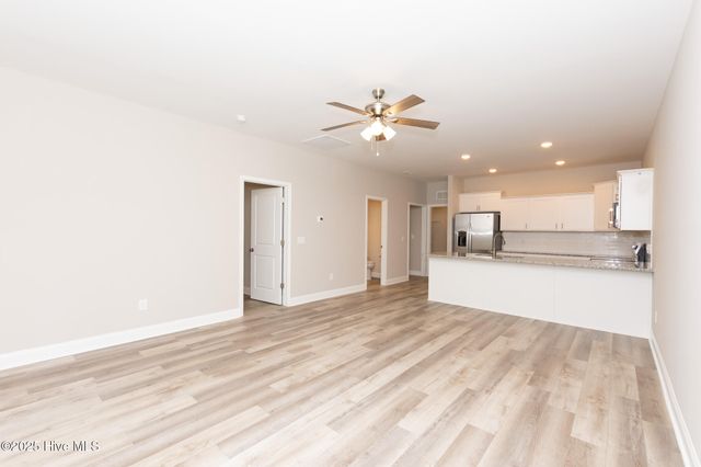 190 Coastline Circle, Swansboro, NC 28584