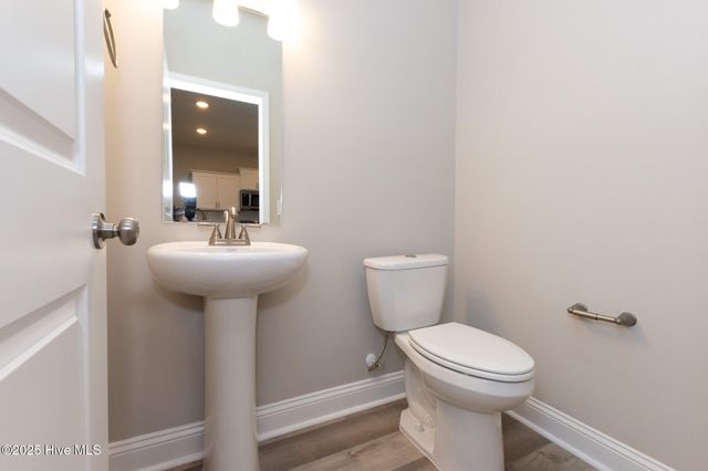 190 Coastline Circle, Swansboro, NC 28584