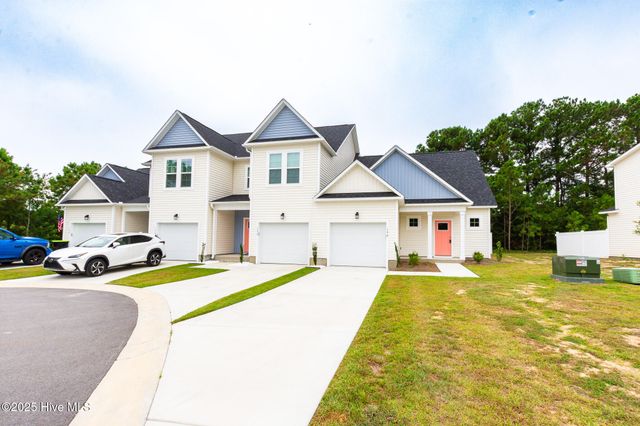 190 Coastline Circle, Swansboro, NC 28584