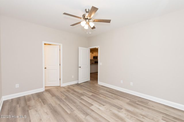 190 Coastline Circle, Swansboro, NC 28584