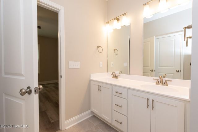 190 Coastline Circle, Swansboro, NC 28584
