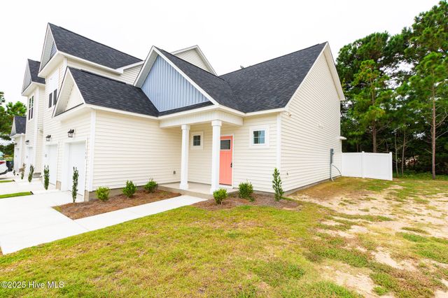 190 Coastline Circle, Swansboro, NC 28584