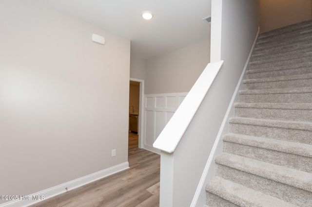 190 Coastline Circle, Swansboro, NC 28584