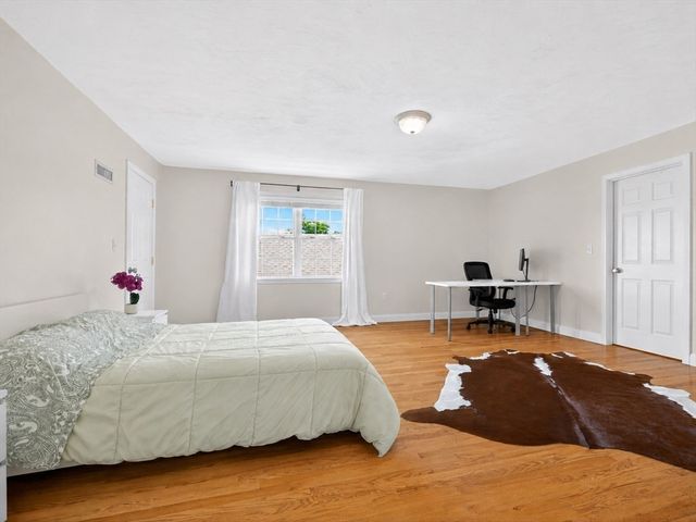 189 Grove Street 2, Waltham, MA 02453