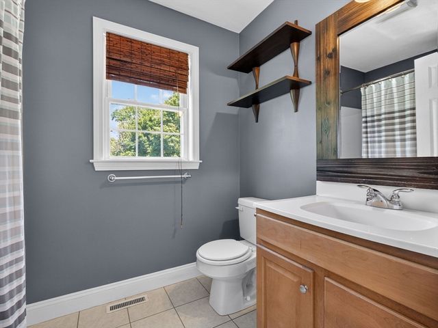 189 Grove Street 2, Waltham, MA 02453