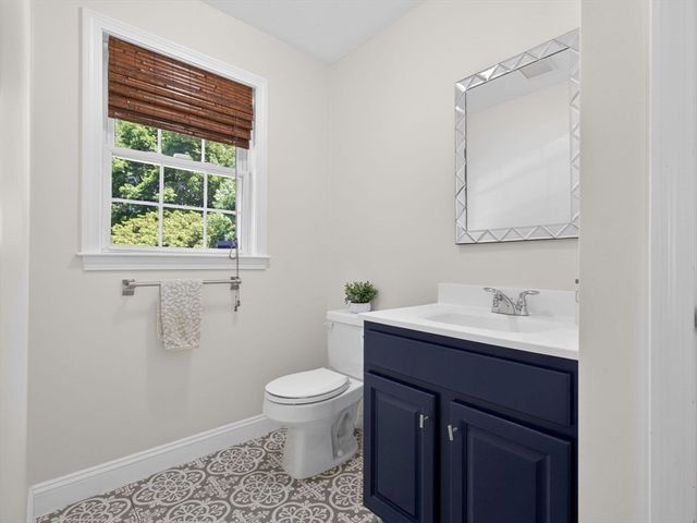 189 Grove Street 2, Waltham, MA 02453