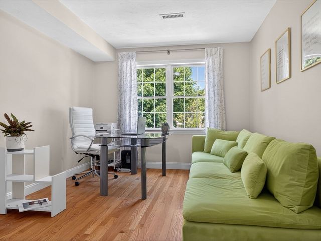 189 Grove Street 2, Waltham, MA 02453
