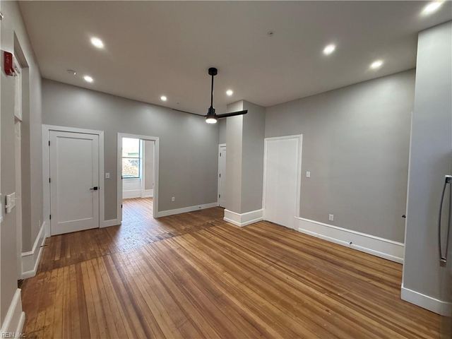 332 34th St Apt 118, Newport News, VA 23607