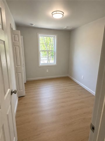 134 Florence Street 2, Providence, RI 02909
