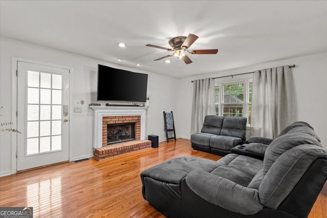 327 Swan Drive, Hiram, GA 30141