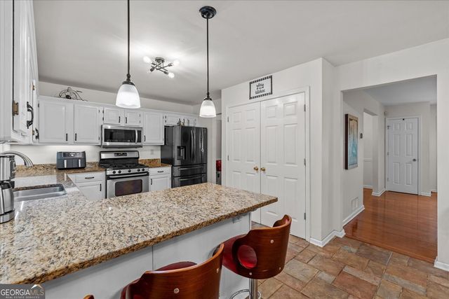 327 Swan Drive, Hiram, GA 30141
