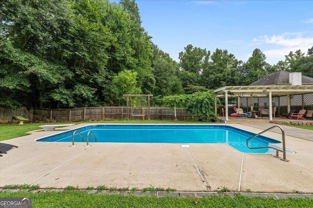 327 Swan Drive, Hiram, GA 30141