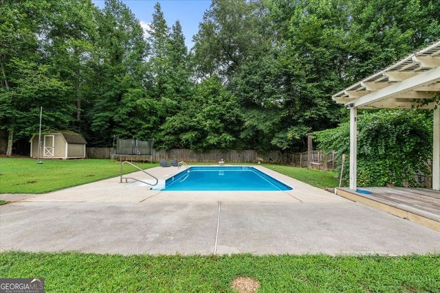 327 Swan Drive, Hiram, GA 30141
