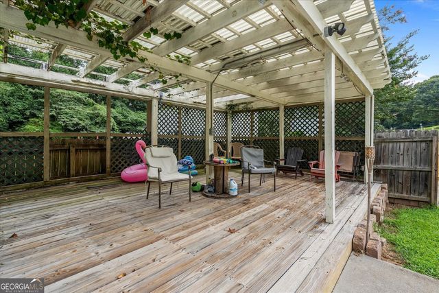 327 Swan Drive, Hiram, GA 30141
