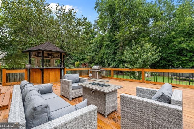 327 Swan Drive, Hiram, GA 30141