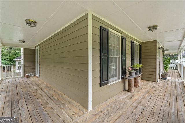 327 Swan Drive, Hiram, GA 30141
