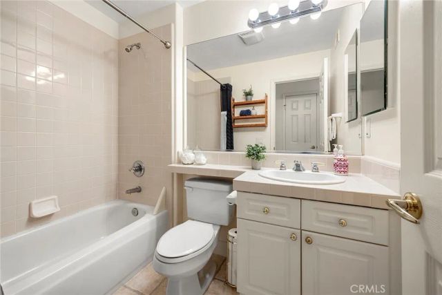 5440 Smokey Mountain, Yorba Linda, CA 92887