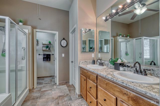 584 W Welch, Meridian, ID 83646