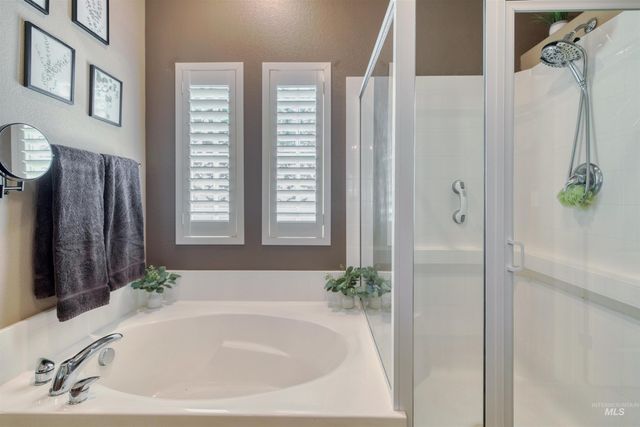 584 W Welch, Meridian, ID 83646