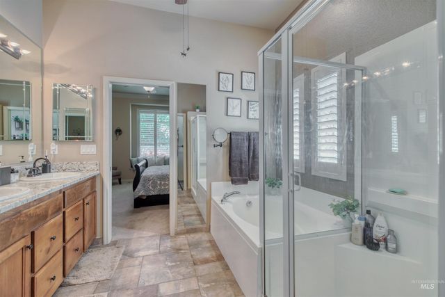 584 W Welch, Meridian, ID 83646