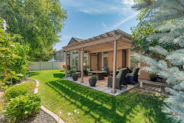 584 W Welch, Meridian, ID 83646