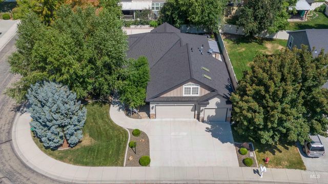 584 W Welch, Meridian, ID 83646