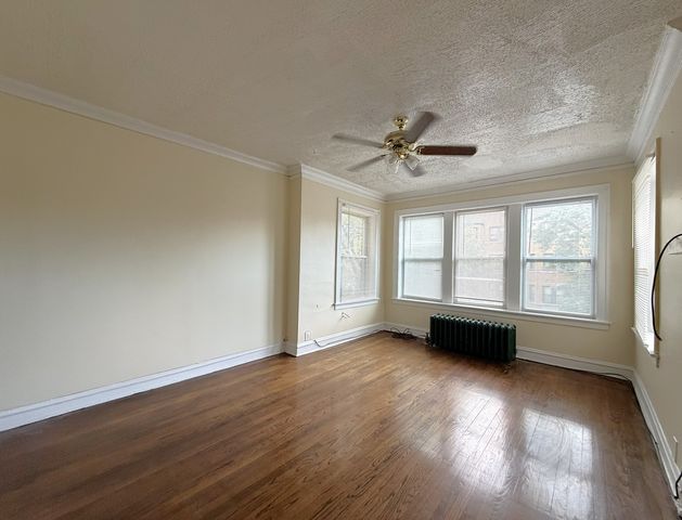 7656 S East End Avenue 2E, Chicago, IL 60649