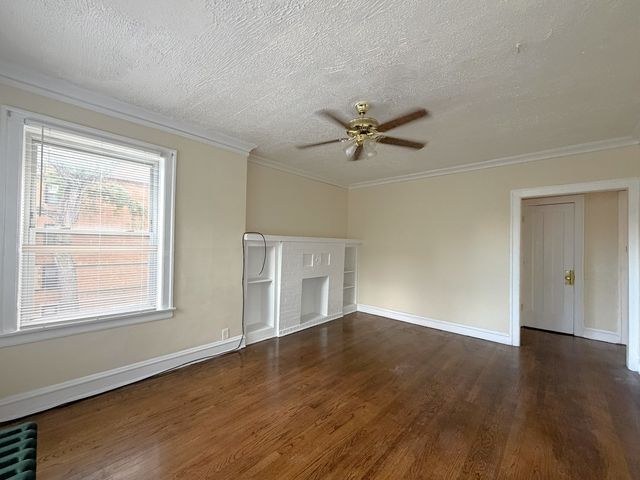 7656 S East End Avenue 2E, Chicago, IL 60649