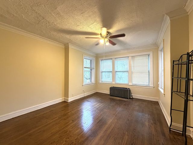 7656 S East End Avenue 2E, Chicago, IL 60649