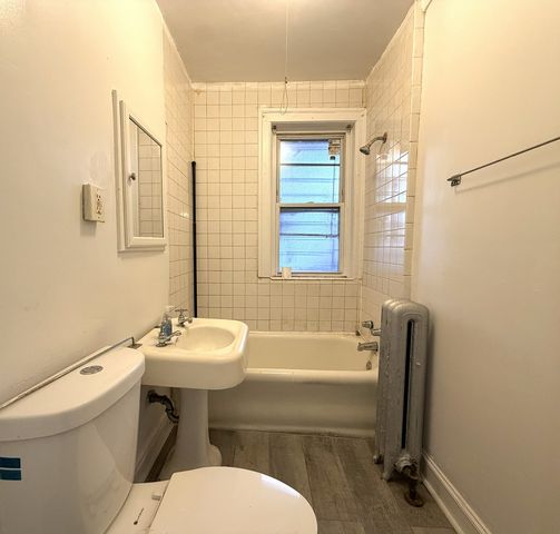 7656 S East End Avenue 2E, Chicago, IL 60649