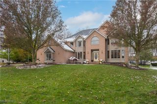 8390 Cherry Hill Lane, Broadview Heights, OH 44147