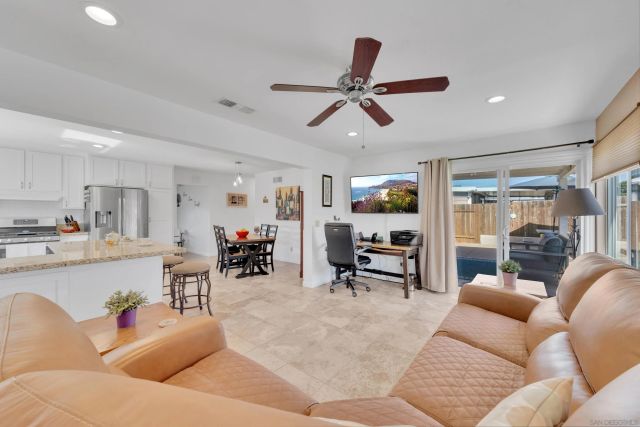 10851 Sandy Hook Rd, San Diego, CA 92126