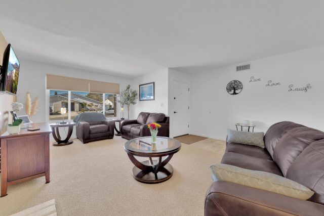 10851 Sandy Hook Rd, San Diego, CA 92126