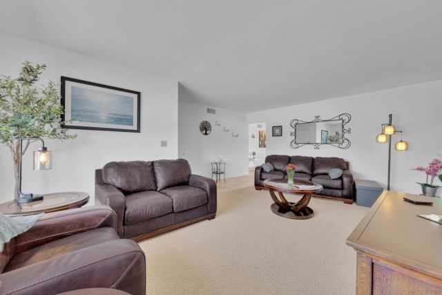 10851 Sandy Hook Rd, San Diego, CA 92126