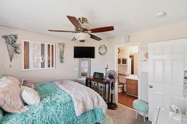 105 Charmac Road, Versailles, KY 40383