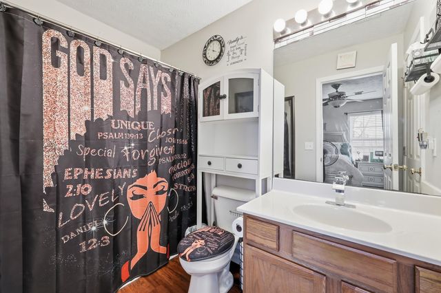 105 Charmac Road, Versailles, KY 40383