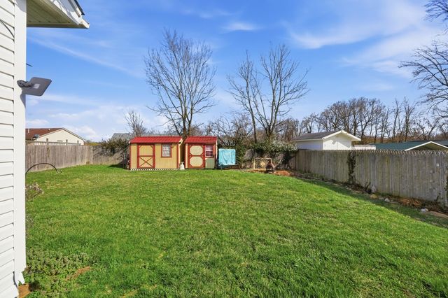 105 Charmac Road, Versailles, KY 40383