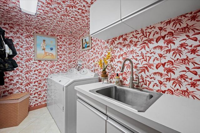 100 Lakeshore Drive 258, North Palm Beach, FL 33408