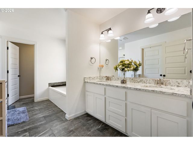 7103 Ne 134TH St, Vancouver, WA 98686