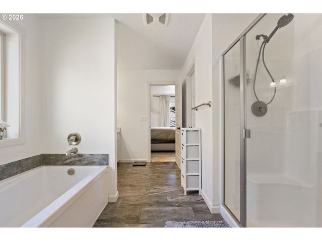 7103 Ne 134TH St, Vancouver, WA 98686