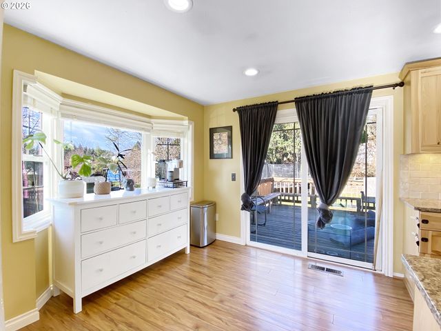 3877 Ne 3RD St, Gresham, OR 97030