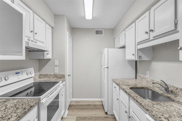 8109 Skillman Street 2007, Dallas, TX 75231