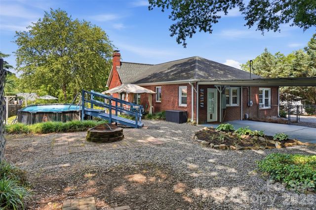 2416 Kannapolis Highway, Concord, NC 28027