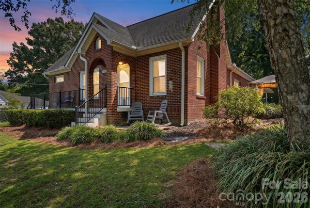 2416 Kannapolis Highway, Concord, NC 28027