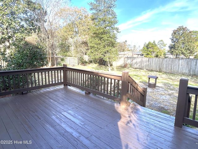 4921 Crosswinds Drive, Wilmington, NC 28409