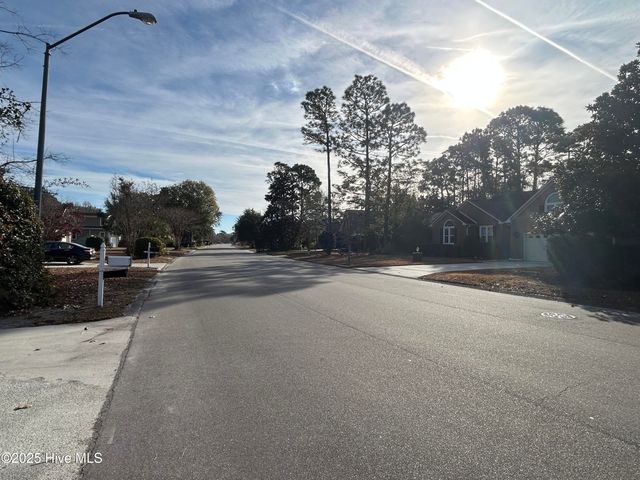 4921 Crosswinds Drive, Wilmington, NC 28409