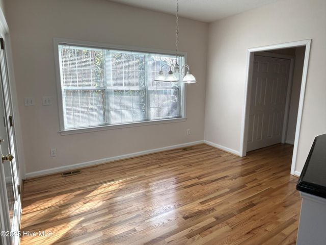 4921 Crosswinds Drive, Wilmington, NC 28409